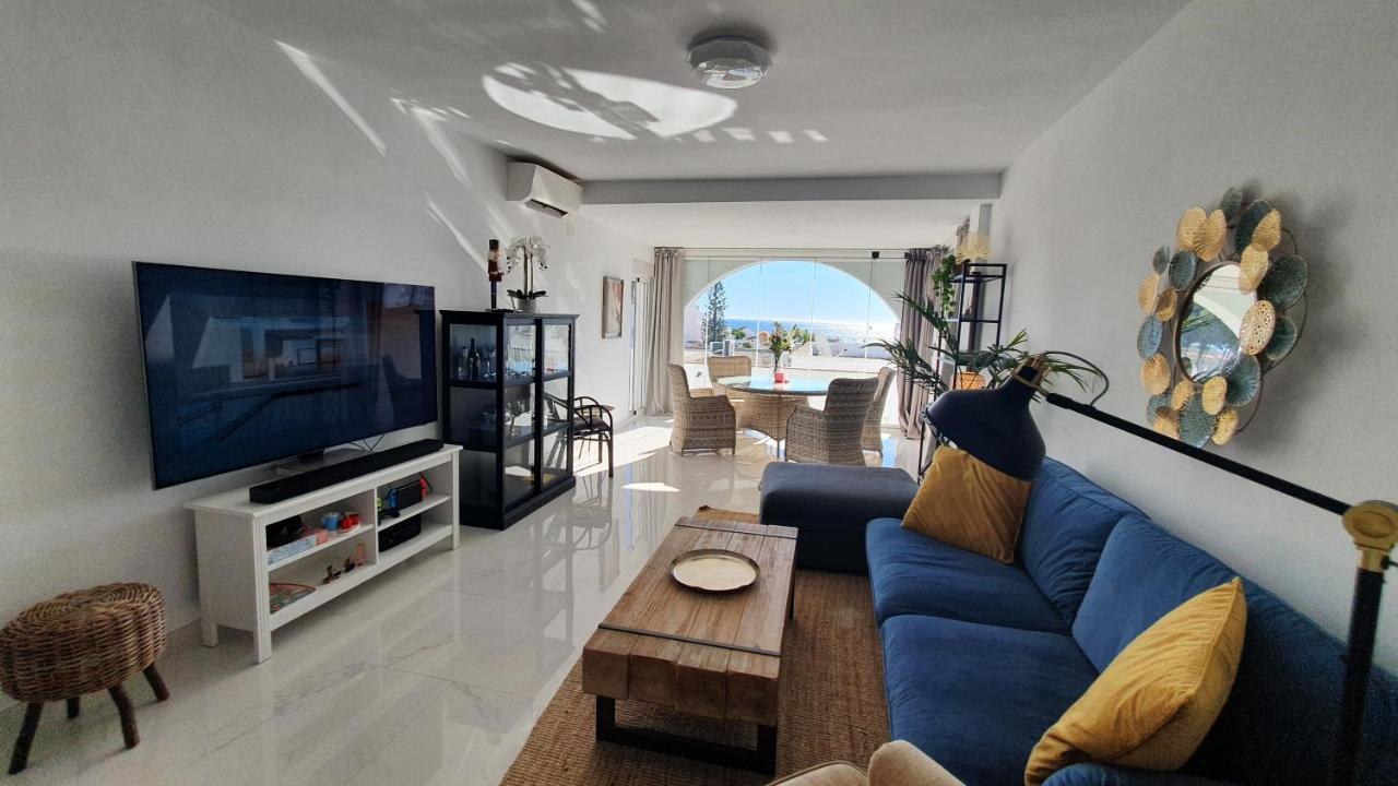 Stilfullt Naera Pool Och Strand. * Nerja
