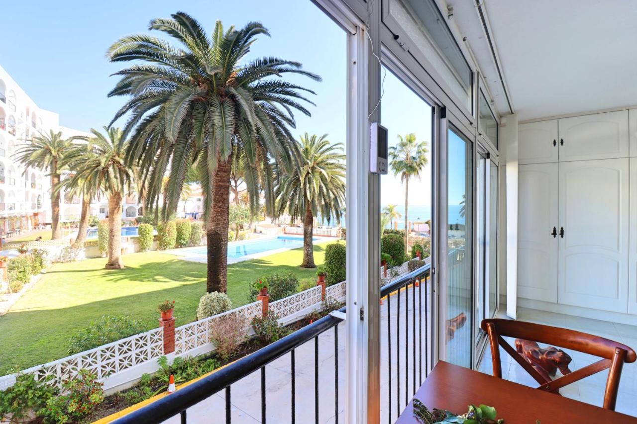 2 Bedroom In With Pool And Seaview *