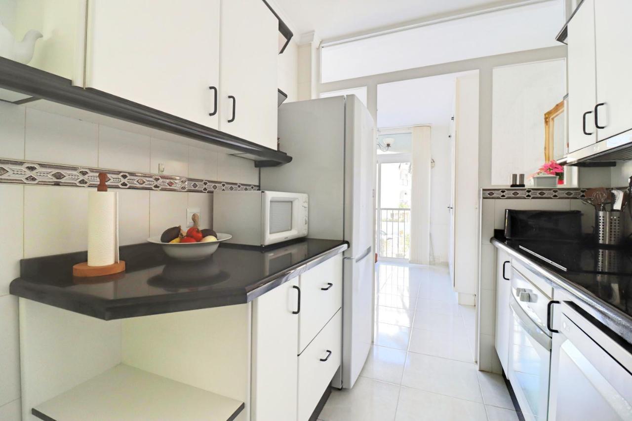 2 Bedroom In With Pool And Seaview Nerja