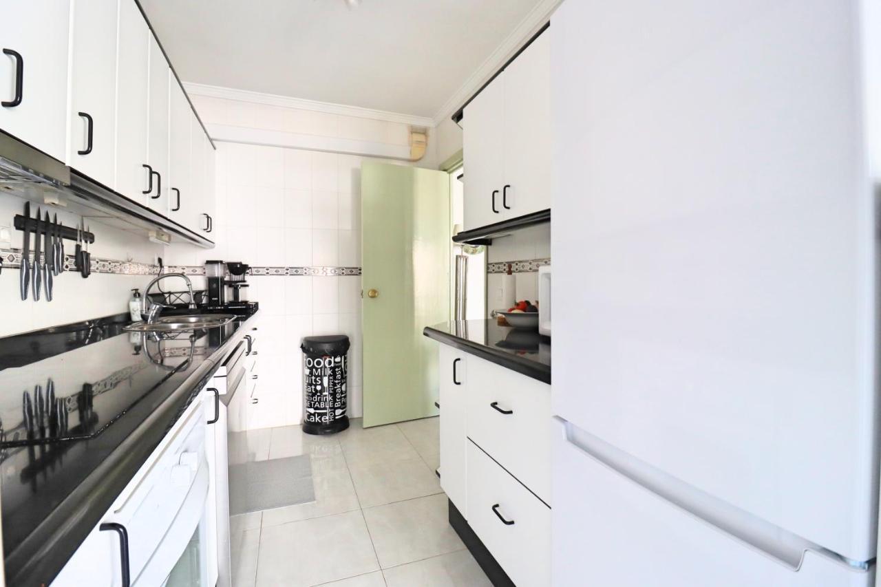 2 Bedroom In With Pool And Seaview Apartamento *