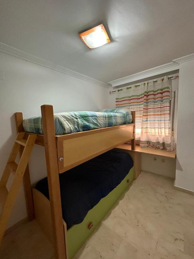 Piso 3 Dormitorios Y 2 Banos Apartamento