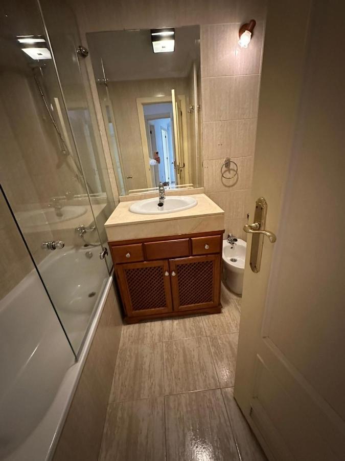 Piso 3 Dormitorios Y 2 Banos Apartamento *
