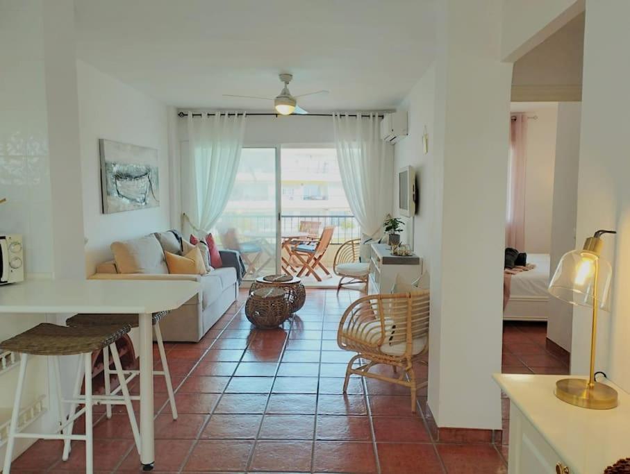 2 Bedroom With Sea Views, Acapulco Playa, Apartment