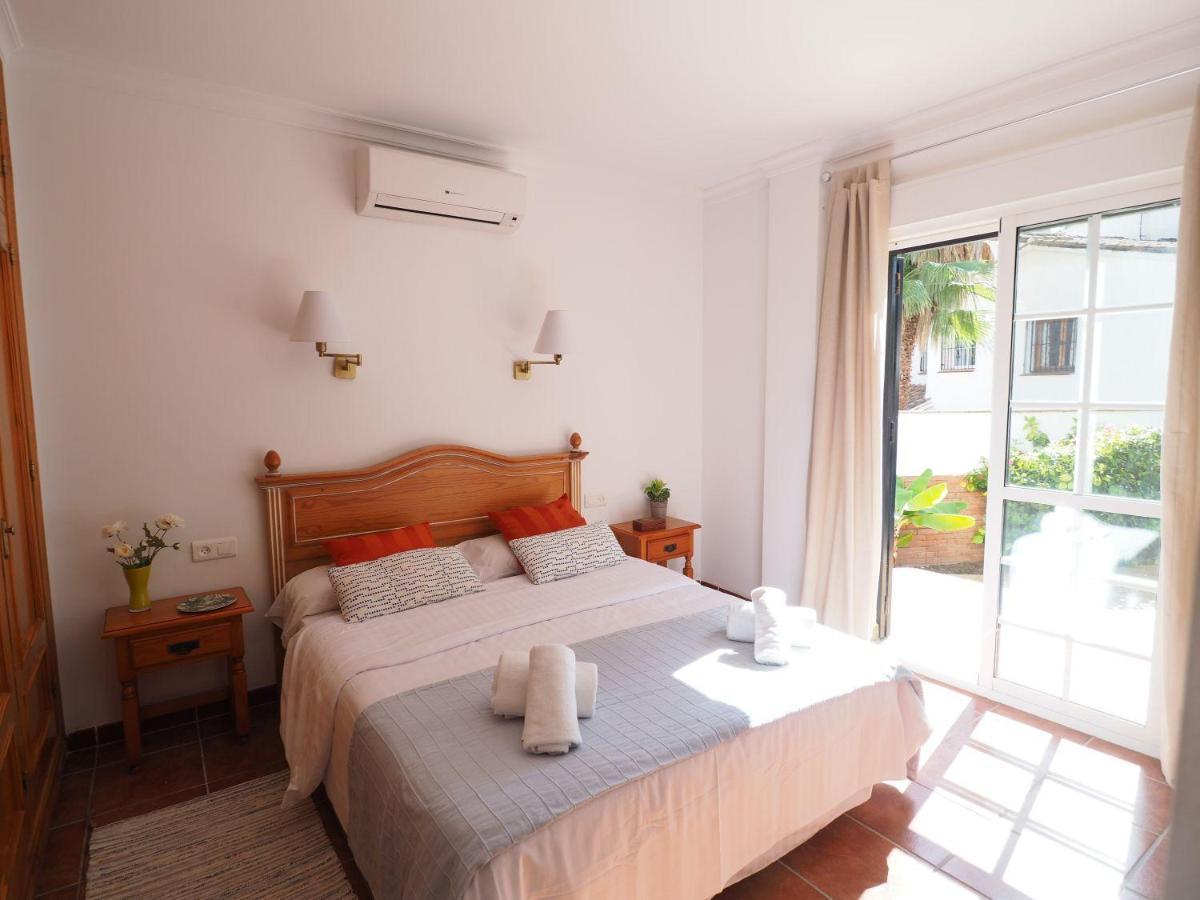 Paradise - Jazmines * Nerja