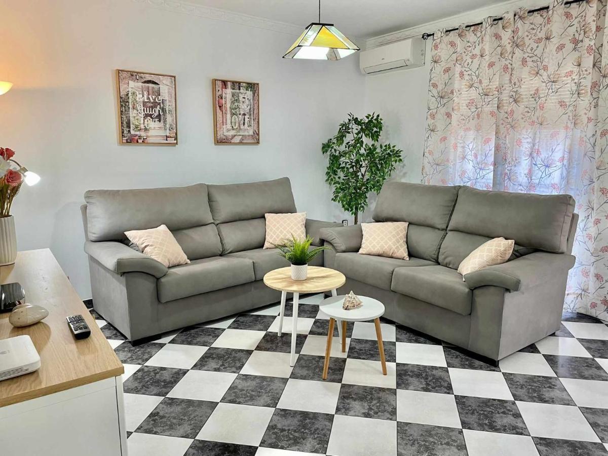 Appartement De 3 Dorm En Pleno Centro De Nerja