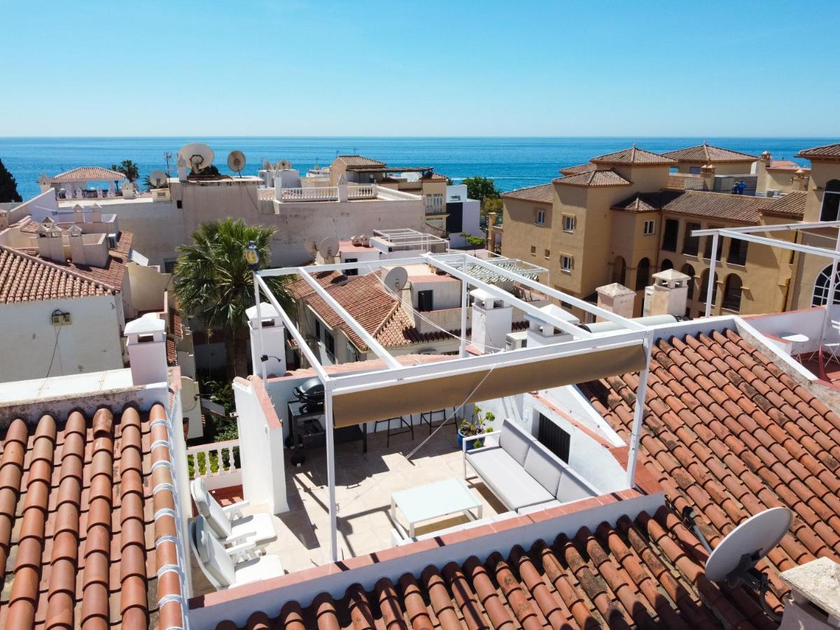 Penthouse With Roof Terrace In Parador, Apartamento Nerja