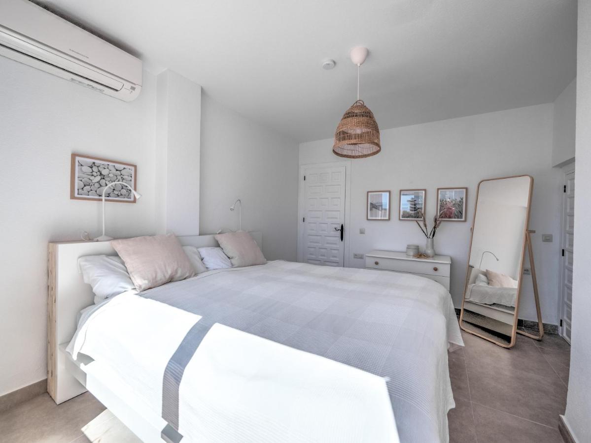 Appartement Penthouse With Roof Terrace In Parador, Nerja