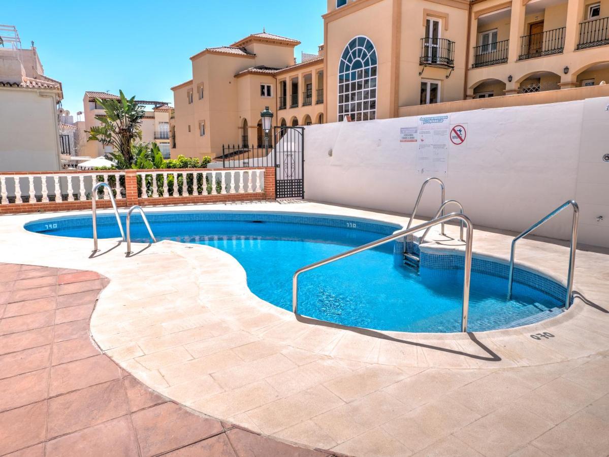 Appartement Penthouse With Roof Terrace In Parador, *