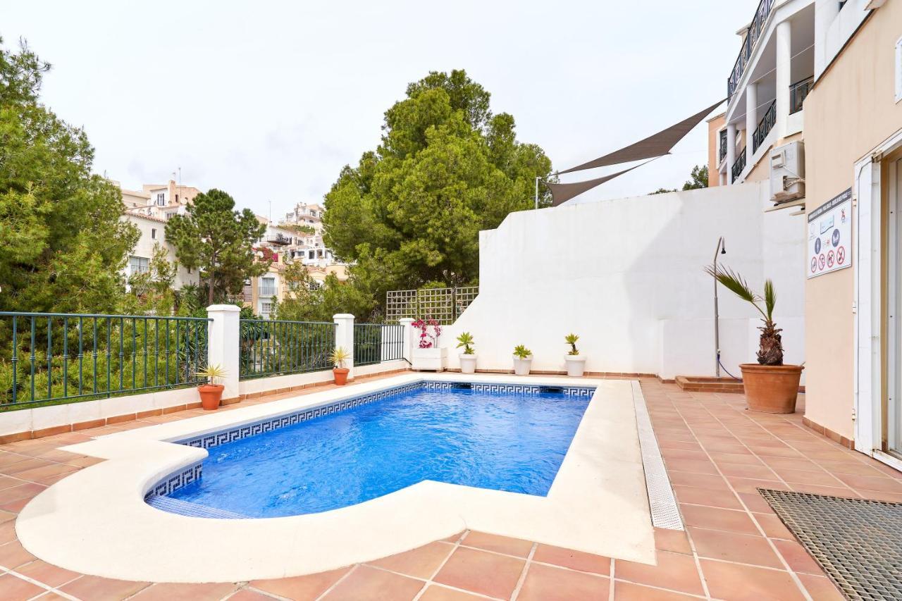 With Private Pool *