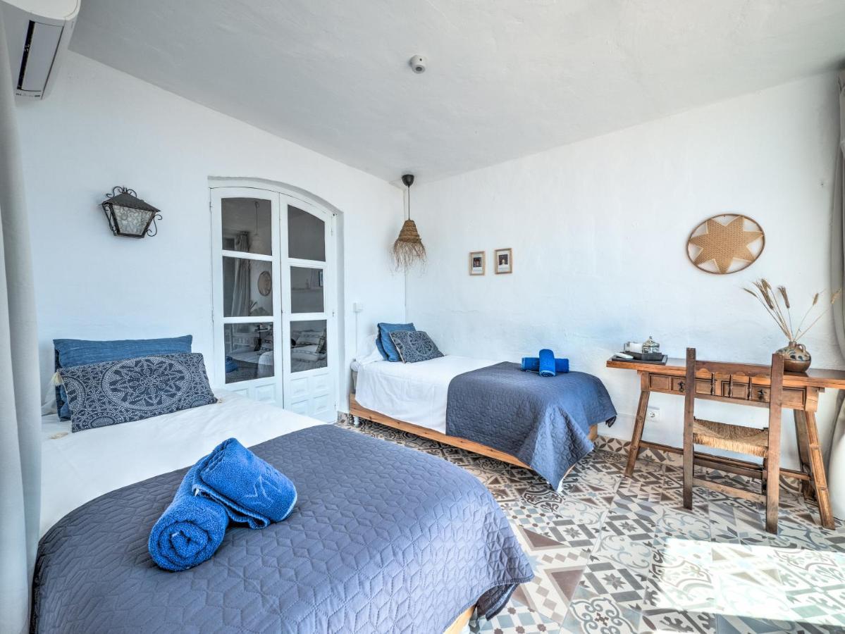 Apartamento Newly Renovated In With Huge Pool