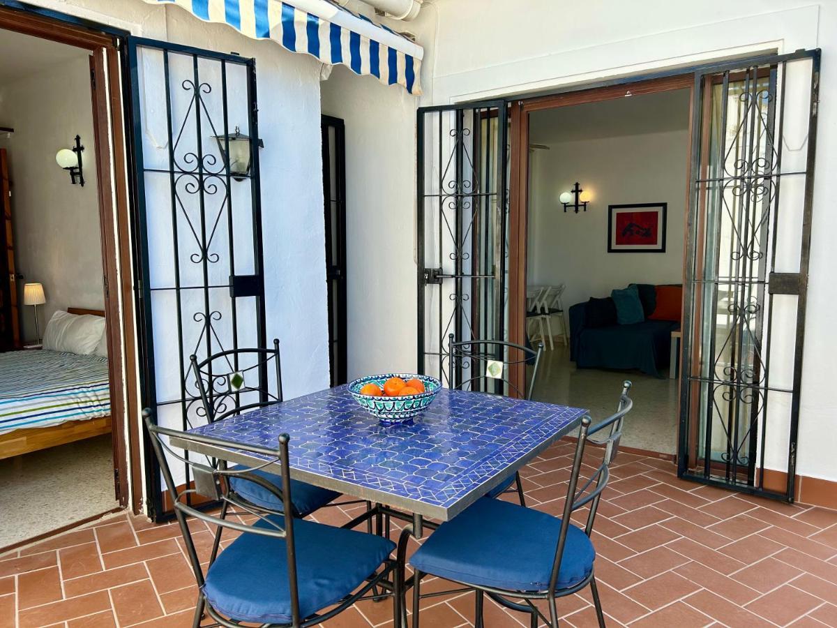 Casa Con Terraza Y Hermoso Jardin Comunal *