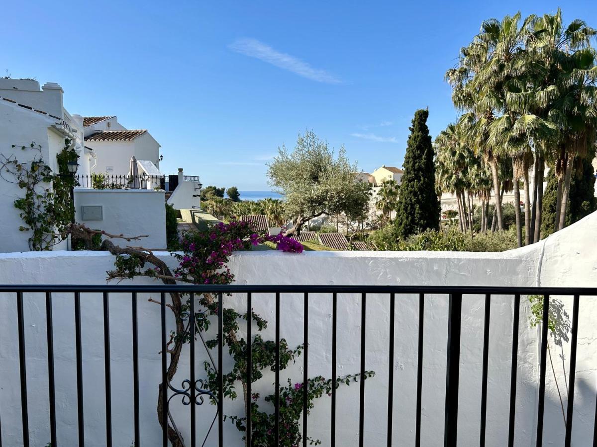 Casa Con Terraza Y Hermoso Jardin Comunal Casa de férias *