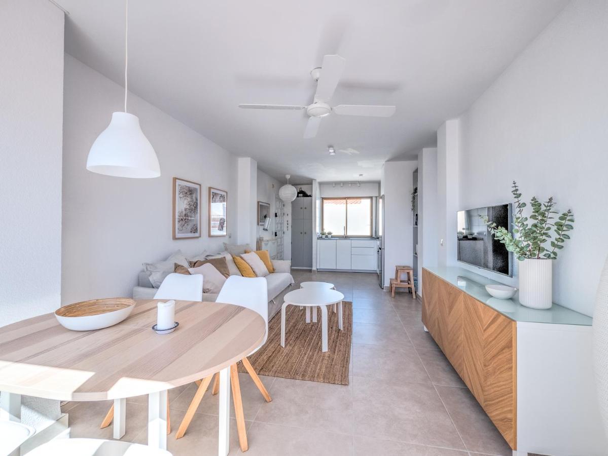 Penthouse With Roof Terrace In Parador, Appartement *
