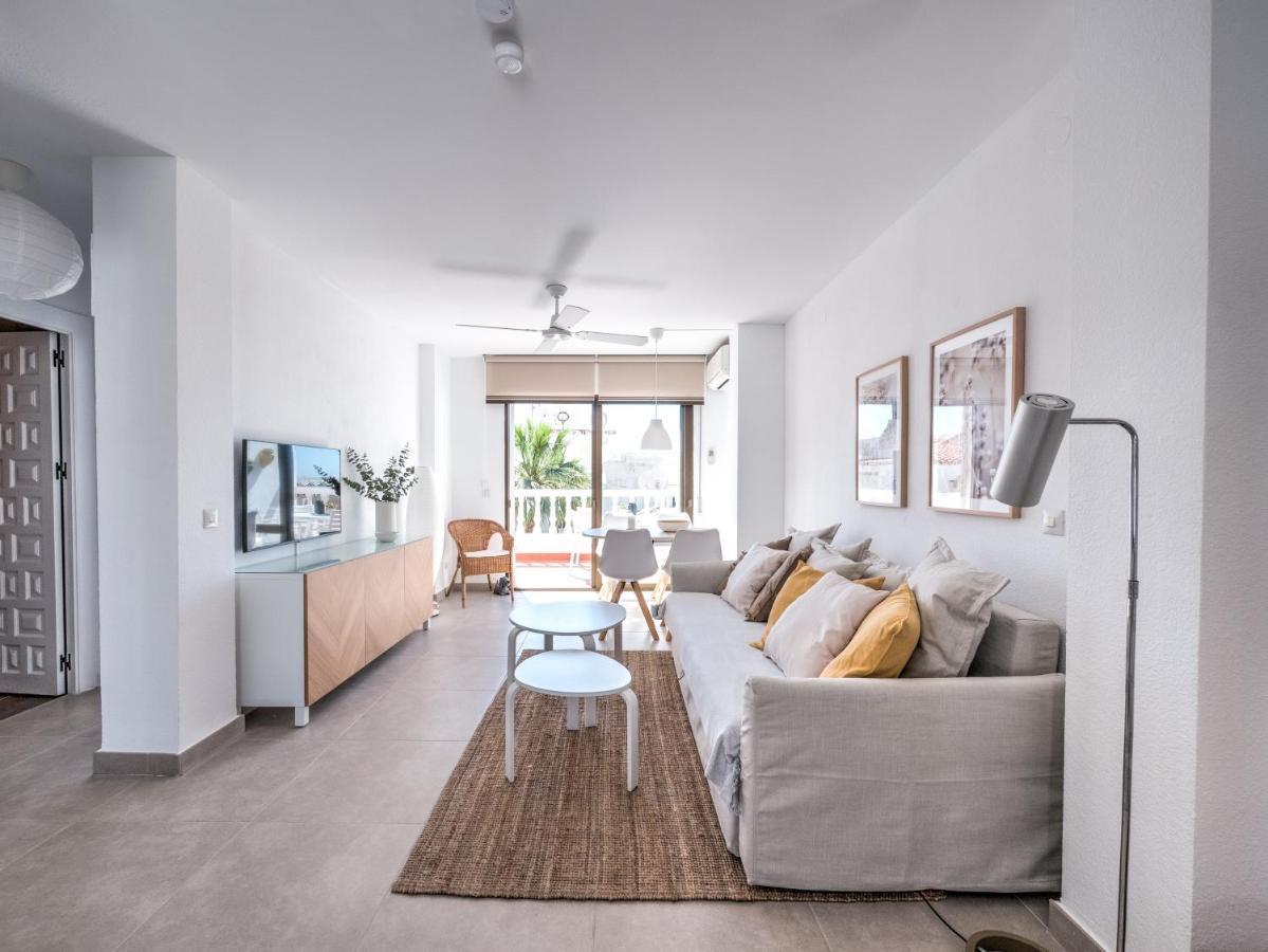 Appartement Penthouse With Roof Terrace In Parador, *