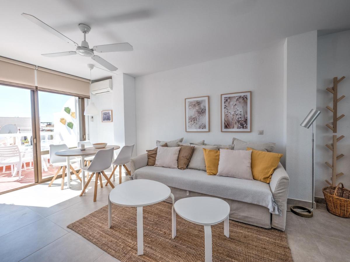 Penthouse With Roof Terrace In Parador,