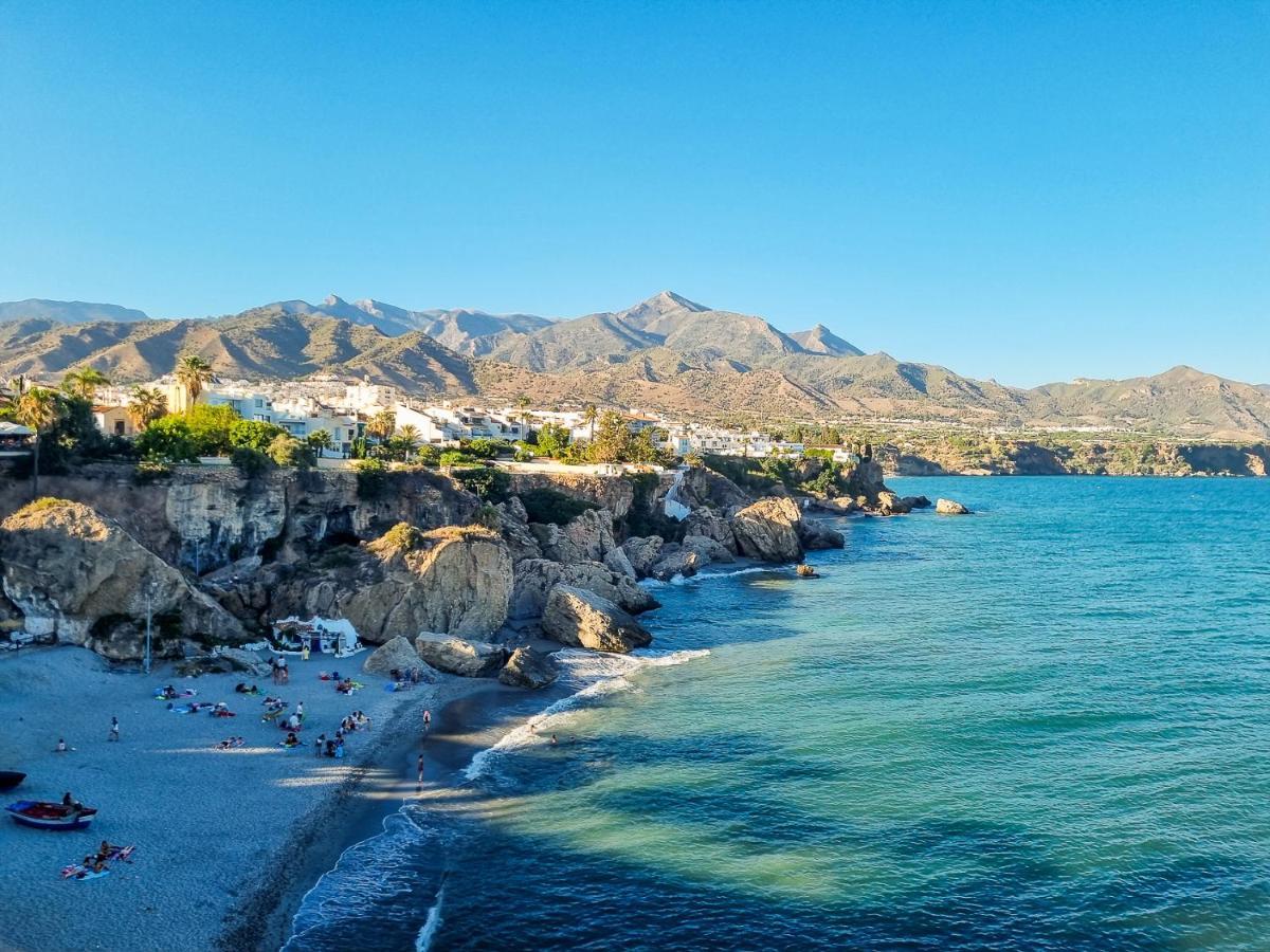Penthouse With Roof Terrace In Parador, Appartement Nerja