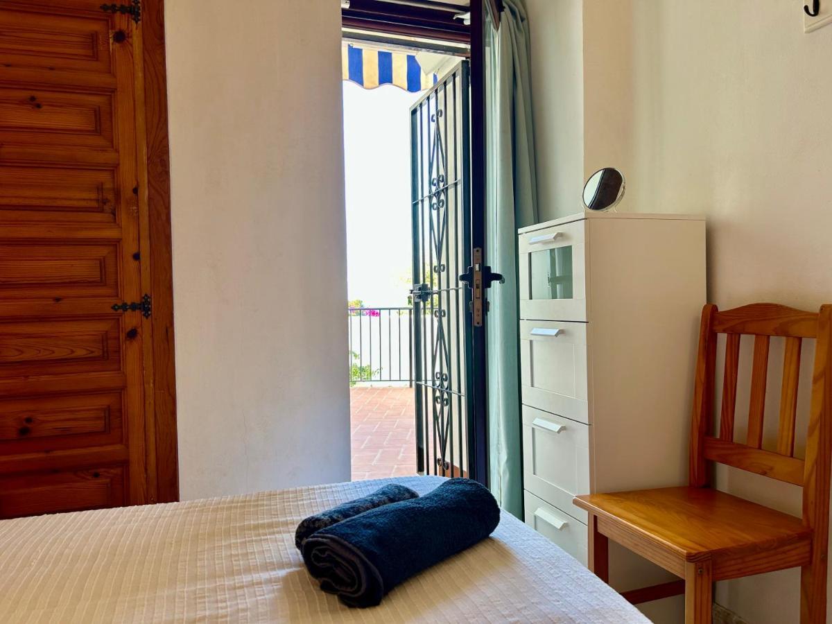 Casa Con Terraza Y Hermoso Jardin Comunal * Nerja