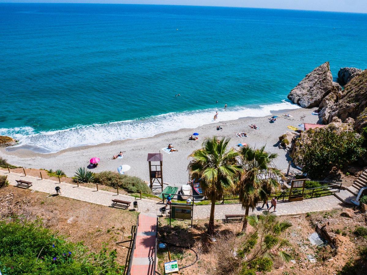 Pousada Beautiful Townhouse With Two Terraces In Nerja