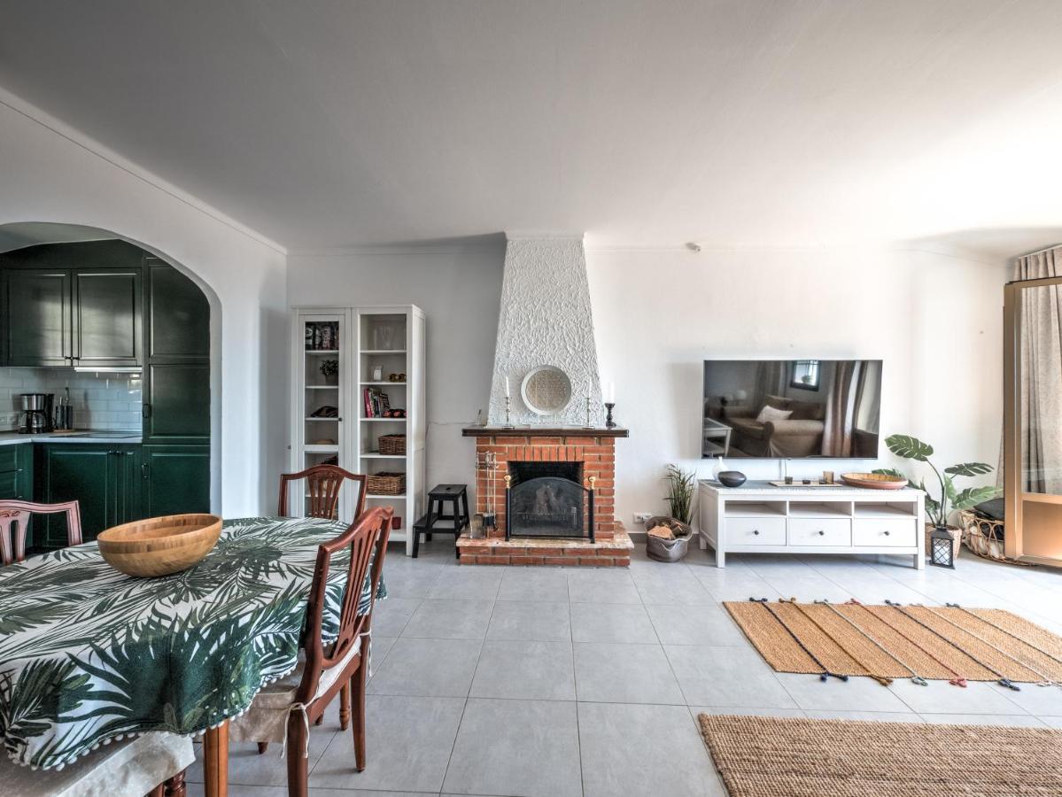 Beautiful Townhouse With Two Terraces In Pousada *