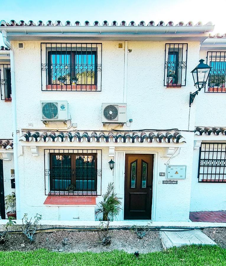 Pousada Beautiful Townhouse With Two Terraces In Nerja