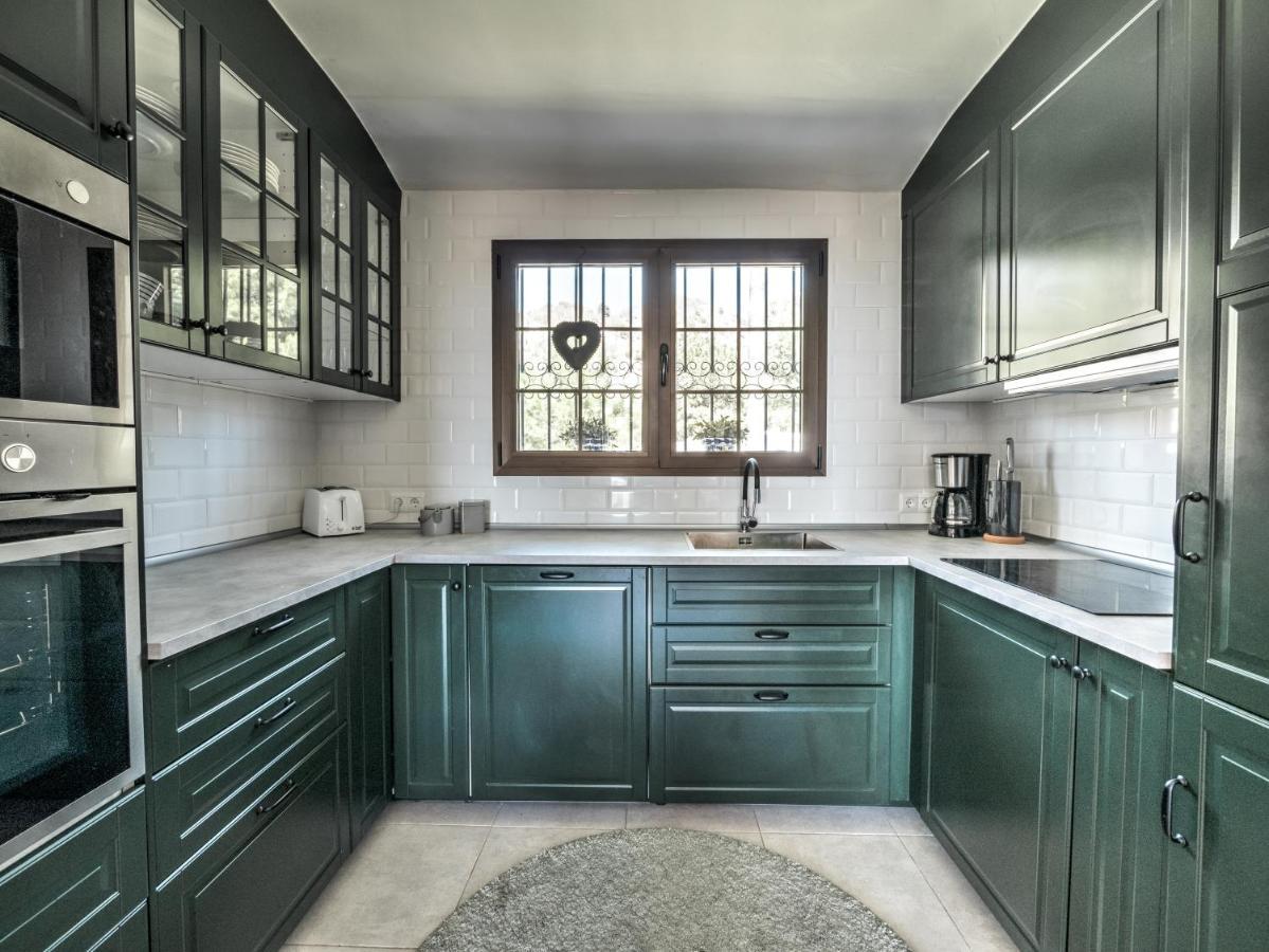Beautiful Townhouse With Two Terraces In Pousada *
