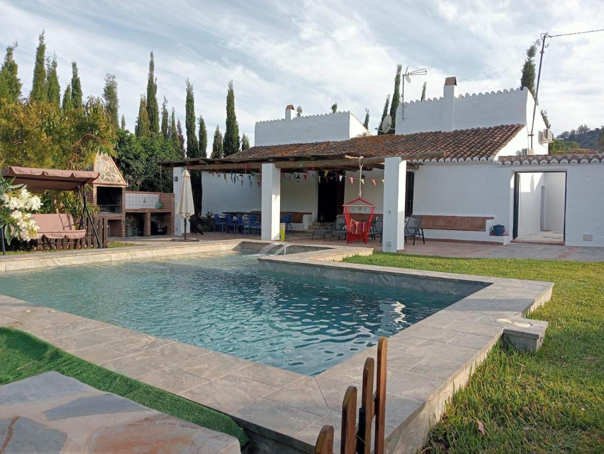 Villa Aguacate Con Apto *