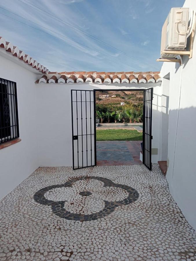 Aguacate Con Apto Villa Nerja