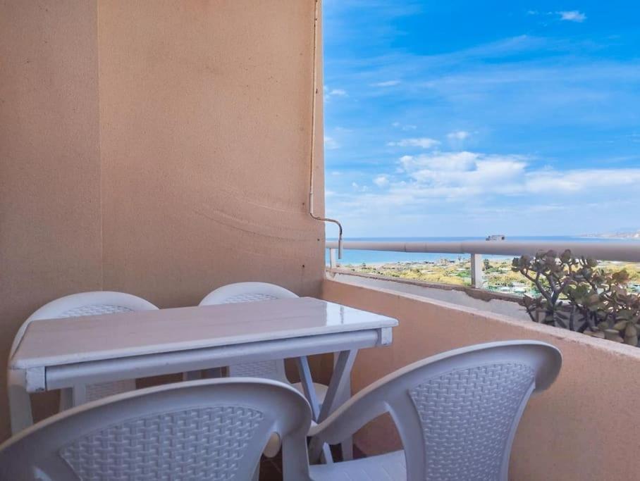 Apartamento Spacious 4 Bedroom With Parking In Town Centre, *