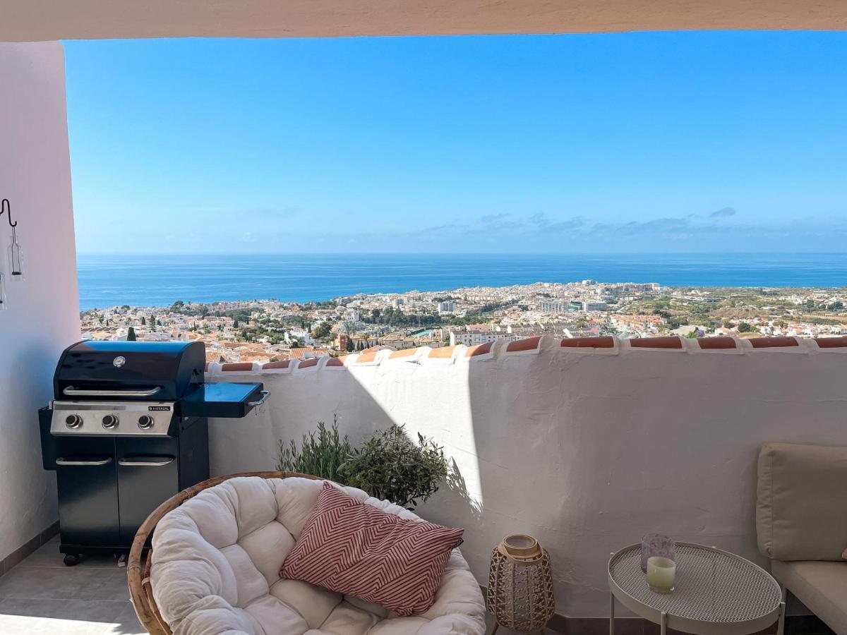 Exclusive With Nerjas Biggest Pool Apartamento *