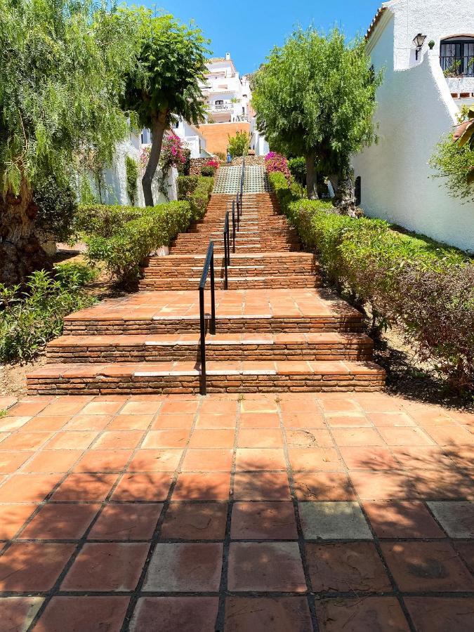 Apartamento Exclusive With Nerjas Biggest Pool
