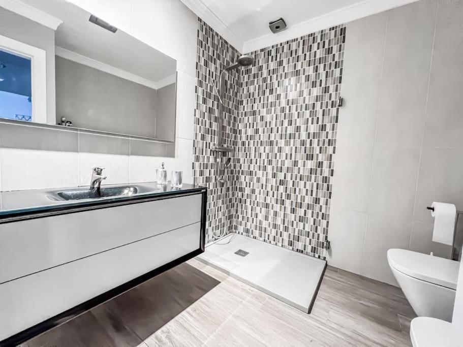 2 Bedroom With Large Private Terrace Nerja