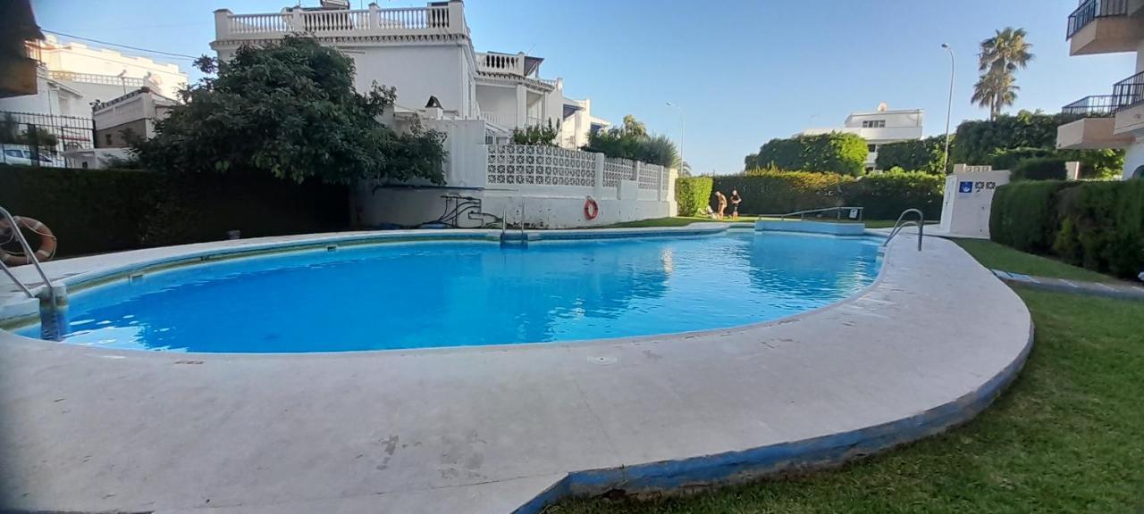 La Casita De La Piscina *