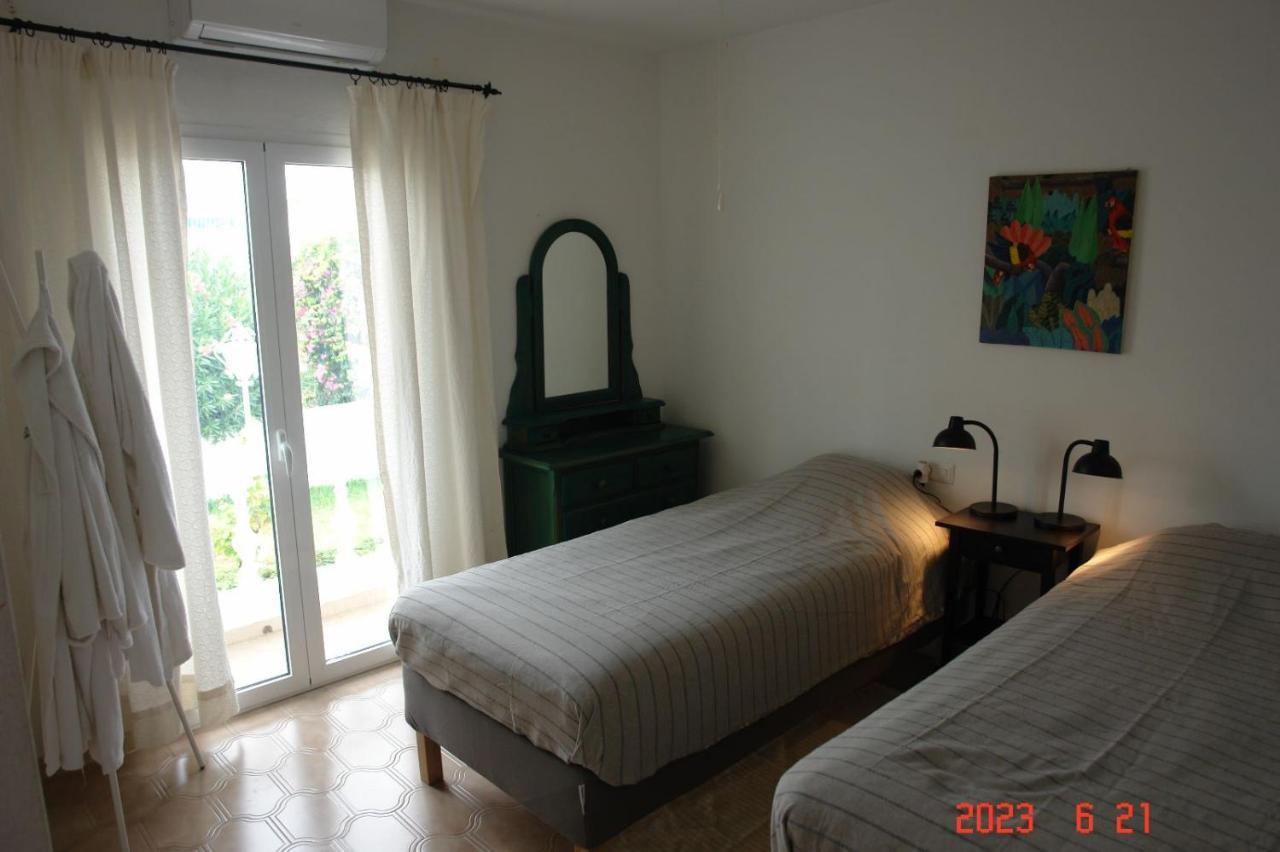Jardines De 18 Menyber Casa de férias