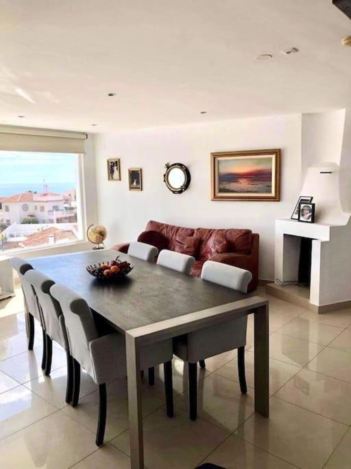 Modern + Infinity Pool. Views In Nerja!