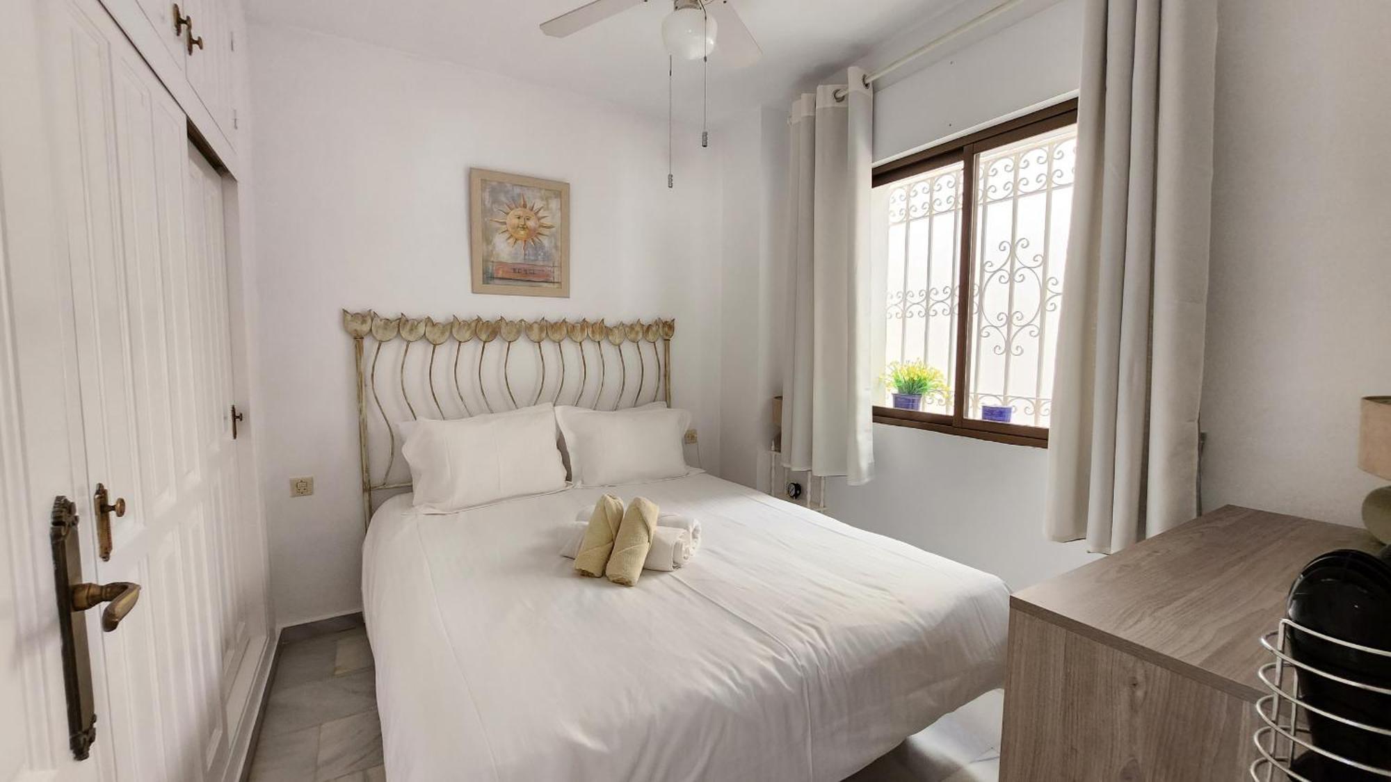Carabeo 99 - Sleeps 4 Apartment *