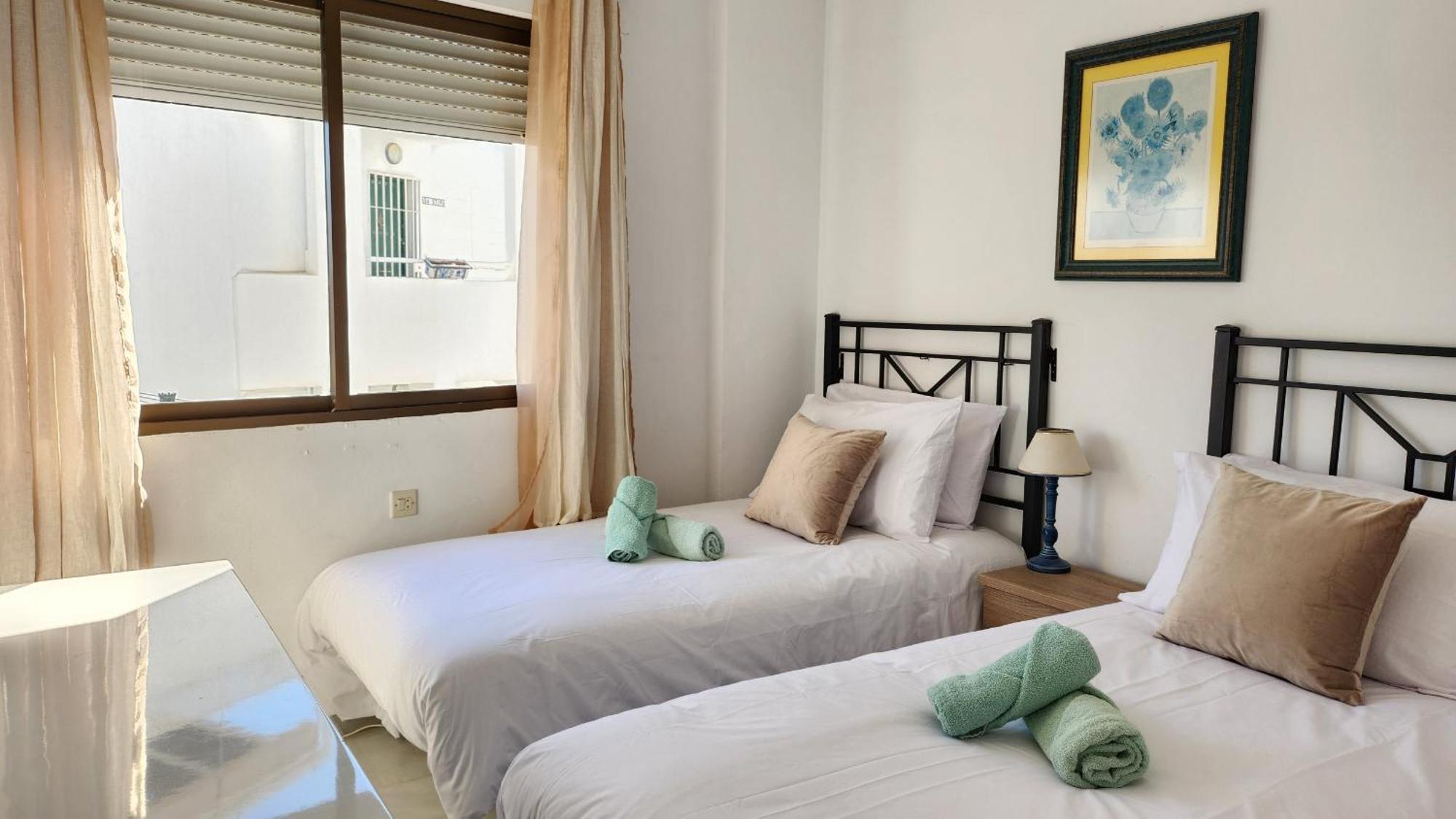 Carabeo 99 - Sleeps 4 Nerja