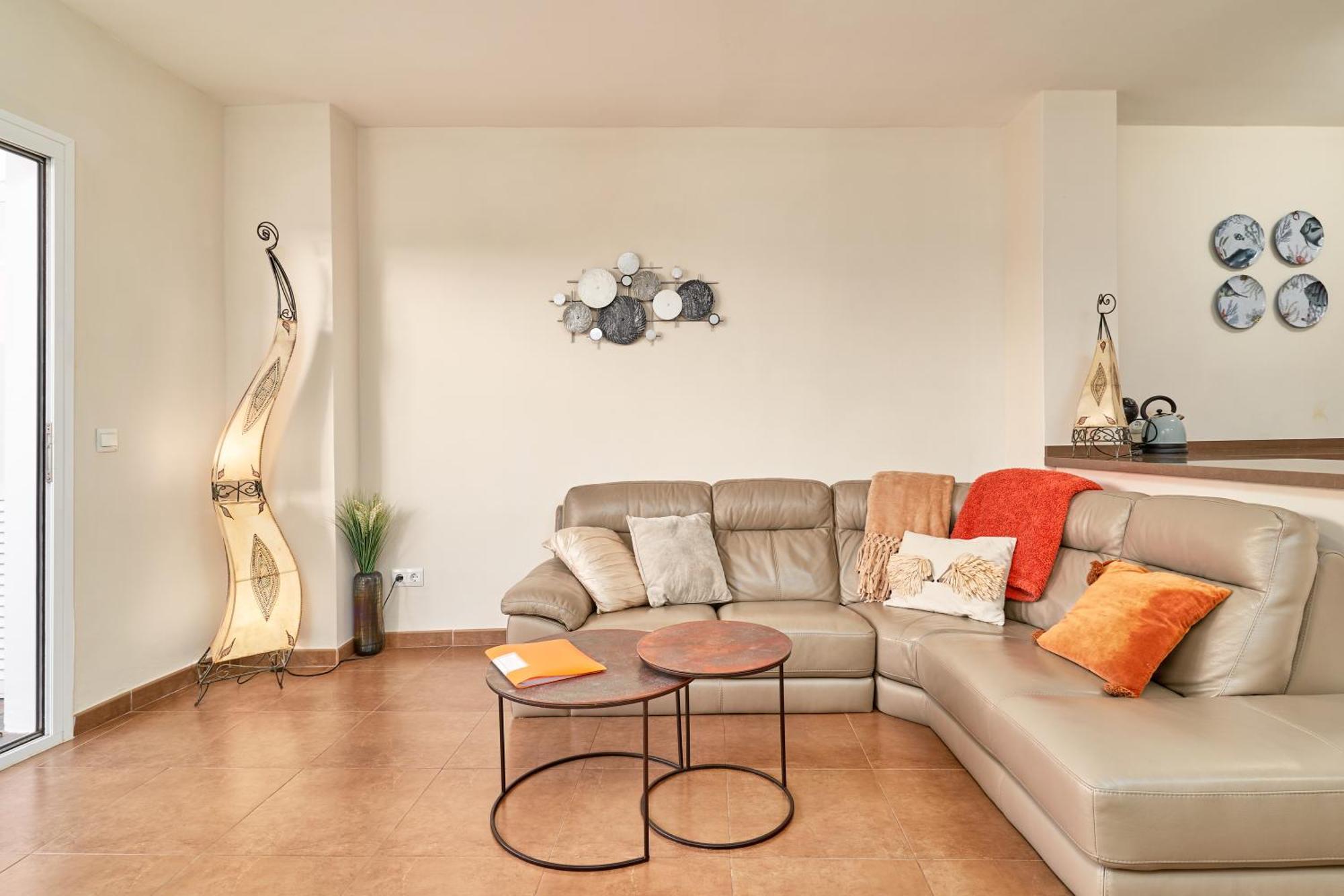 Luxury 1st Floor In *