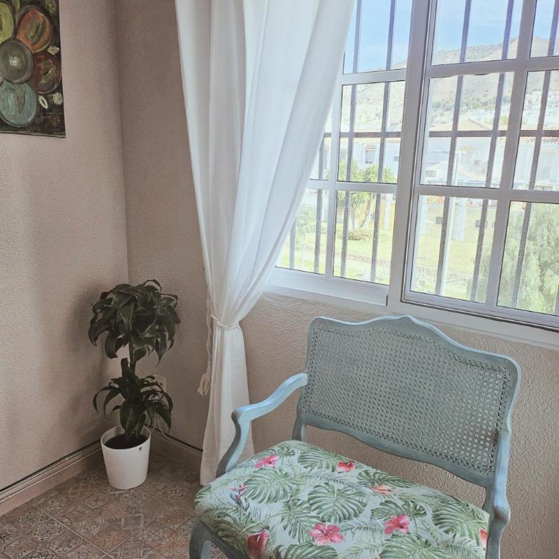 En Apartment *