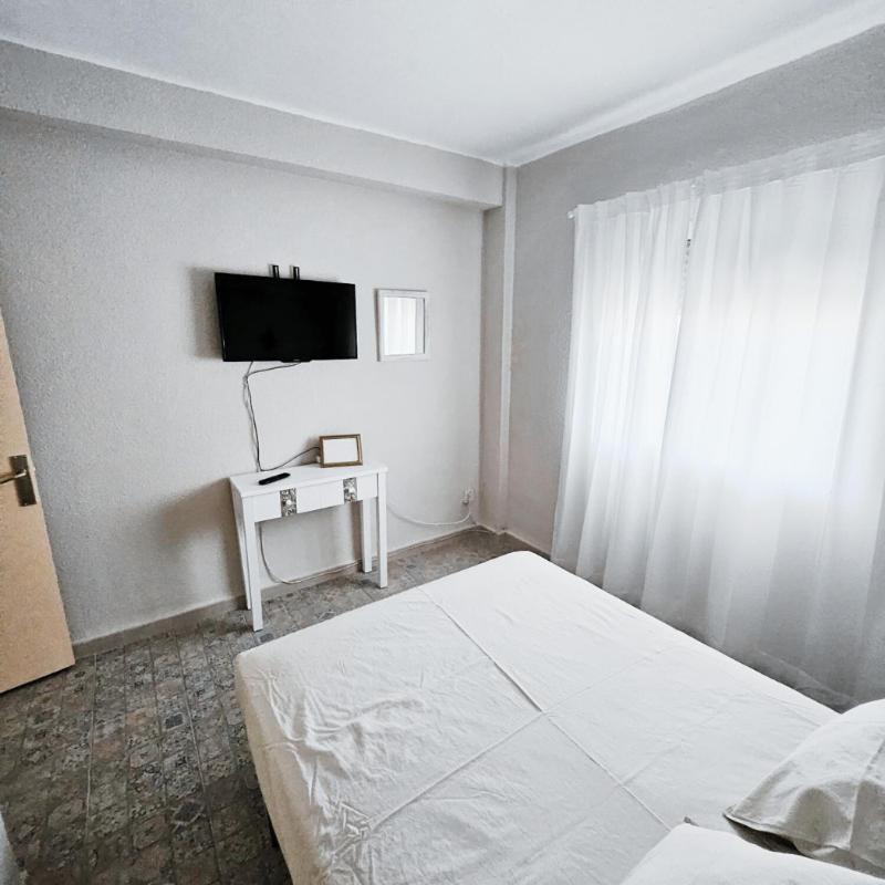En Apartment *