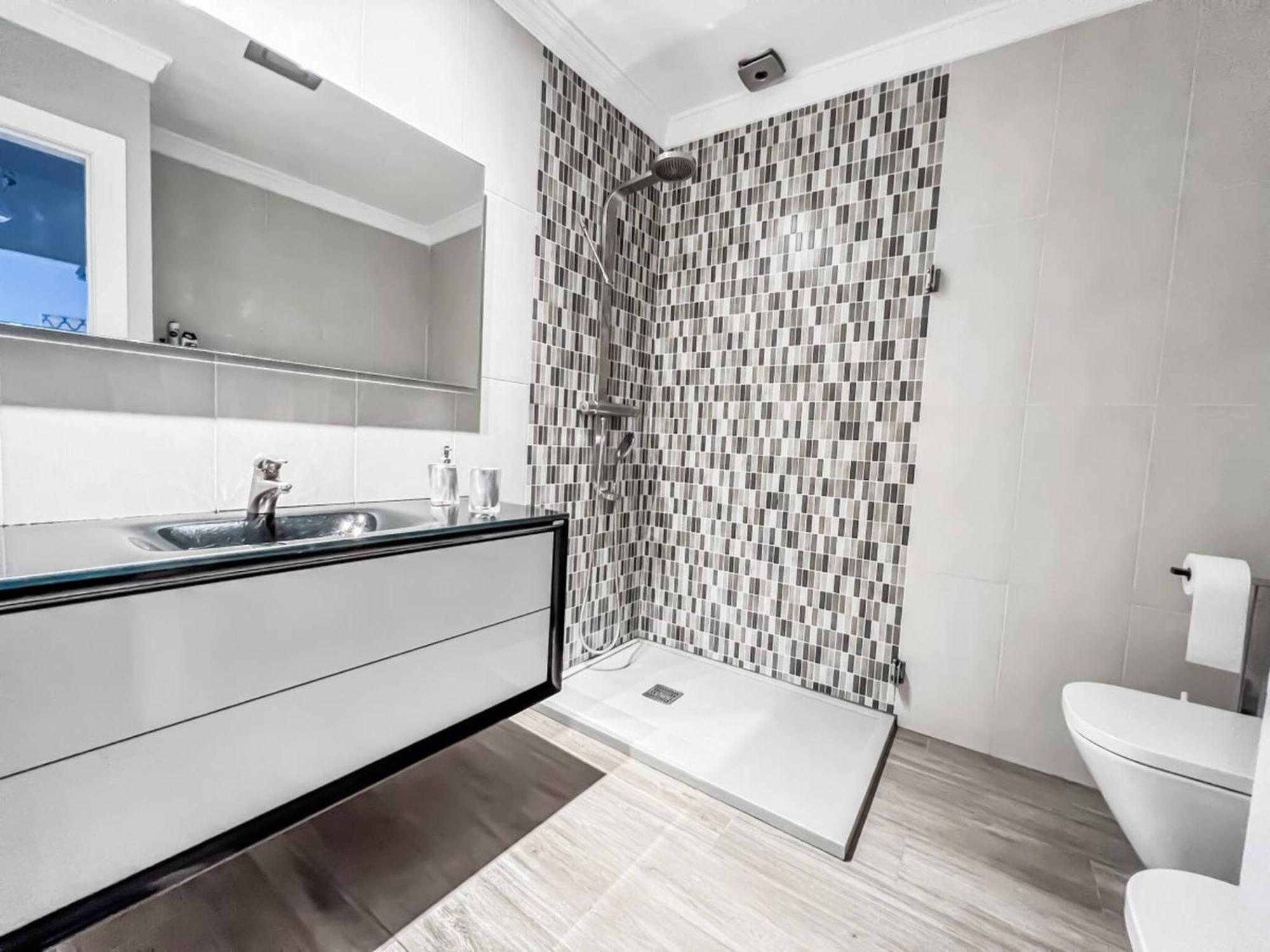 Cd-1382 Two Bedroom With Terrace Nerja