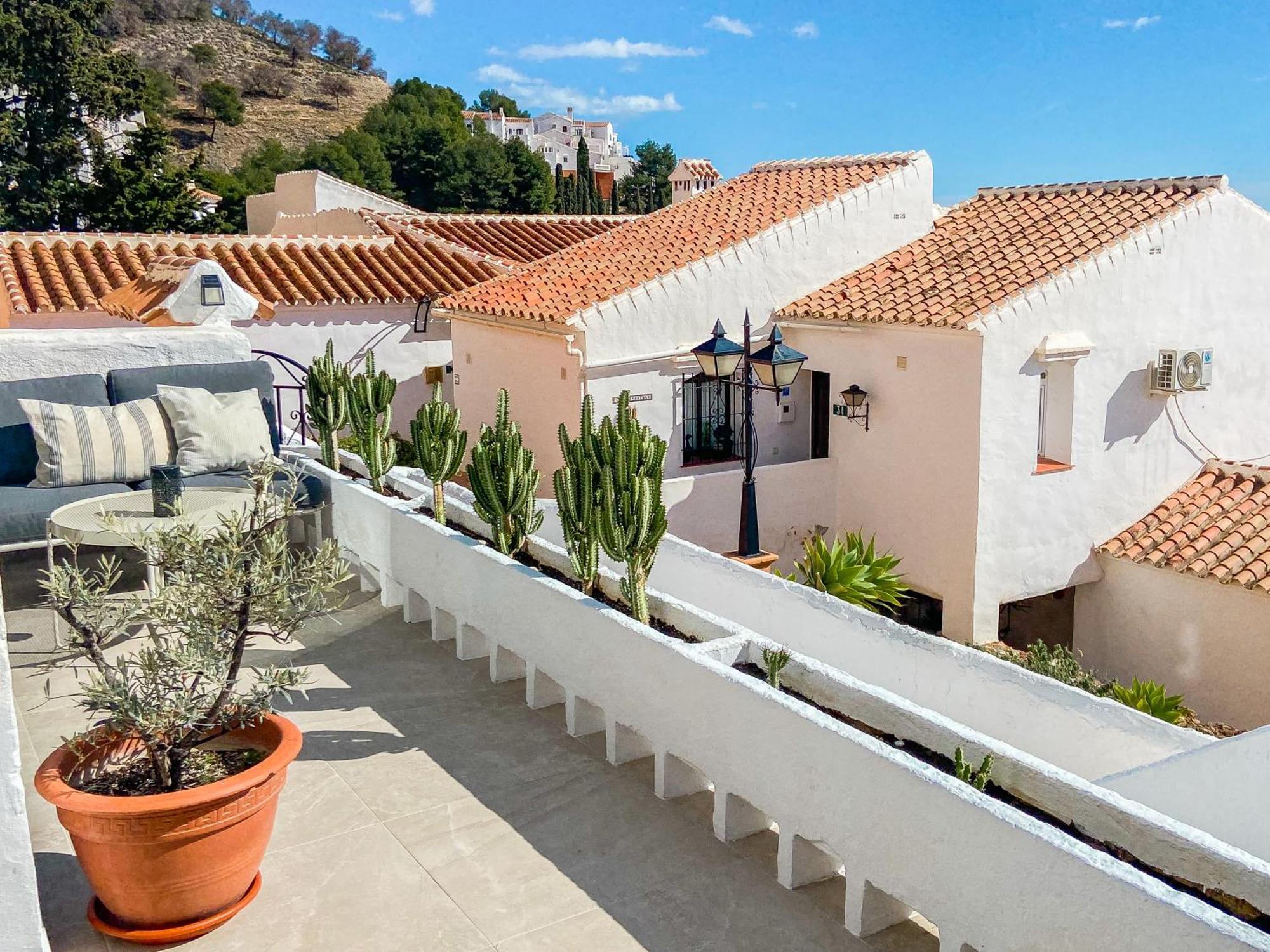 Apartamento Newly Renovated In With Huge Pool