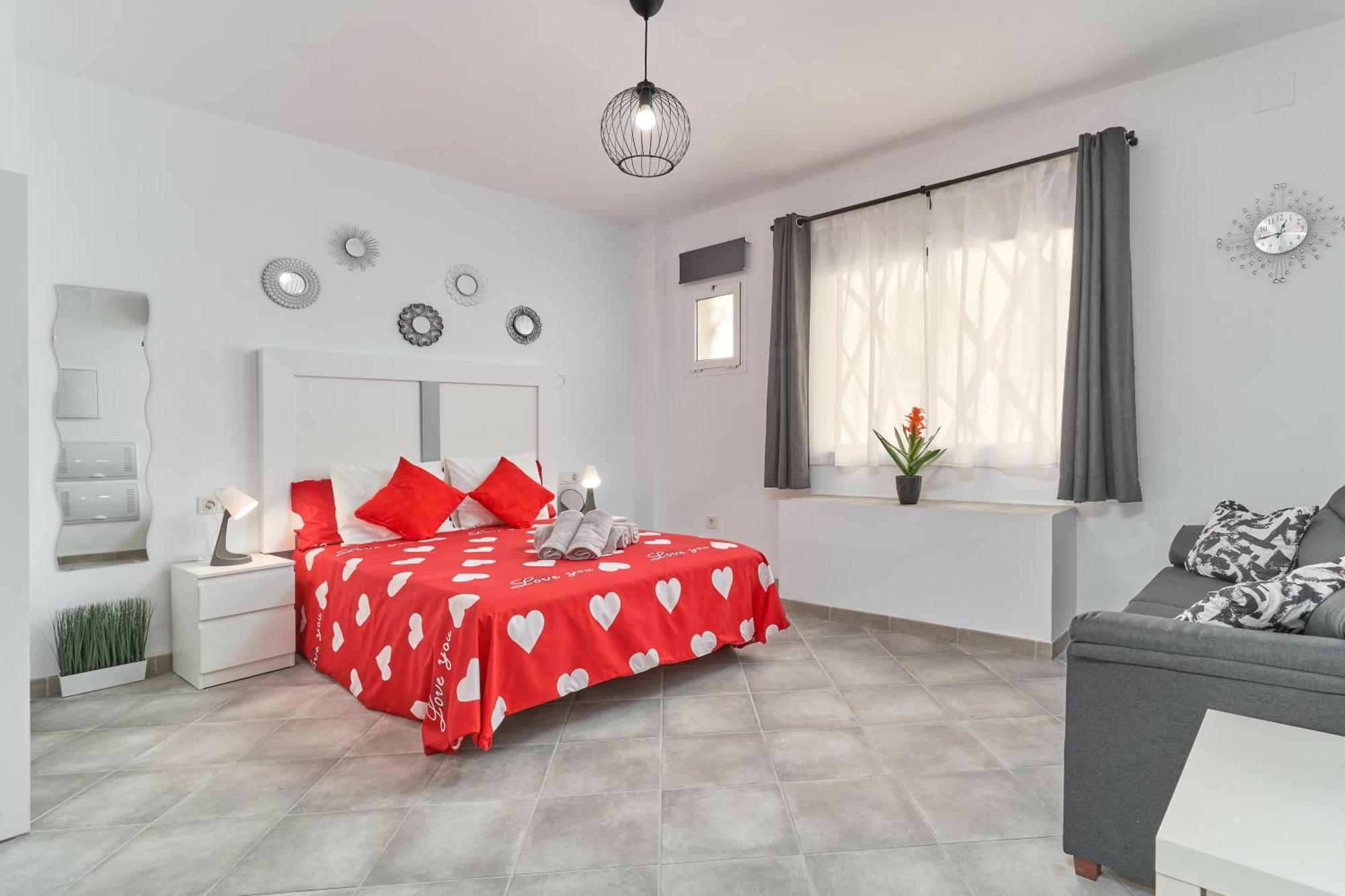 Boutique B2 Street Level Apartment