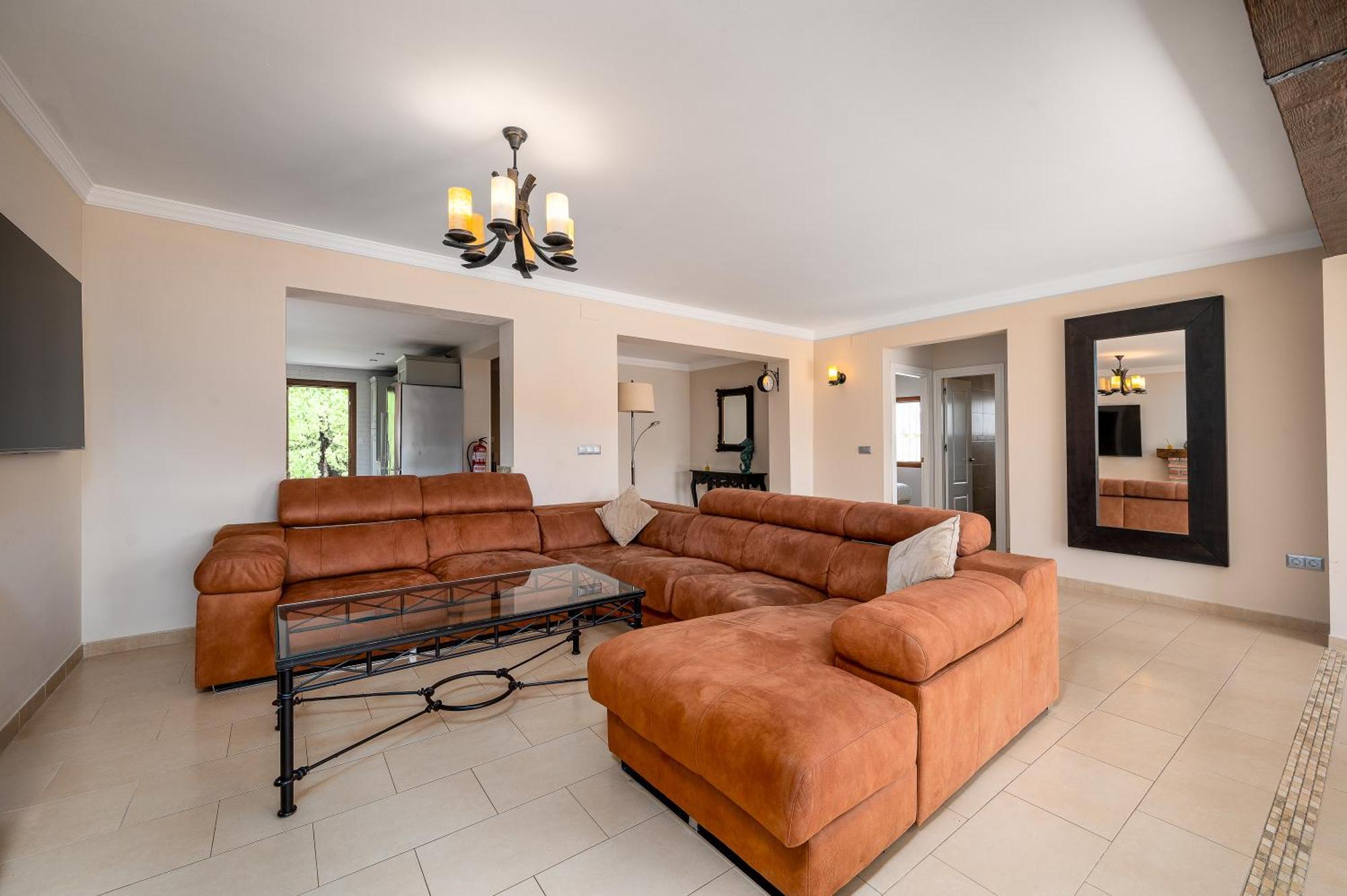 Mariposa Villa *