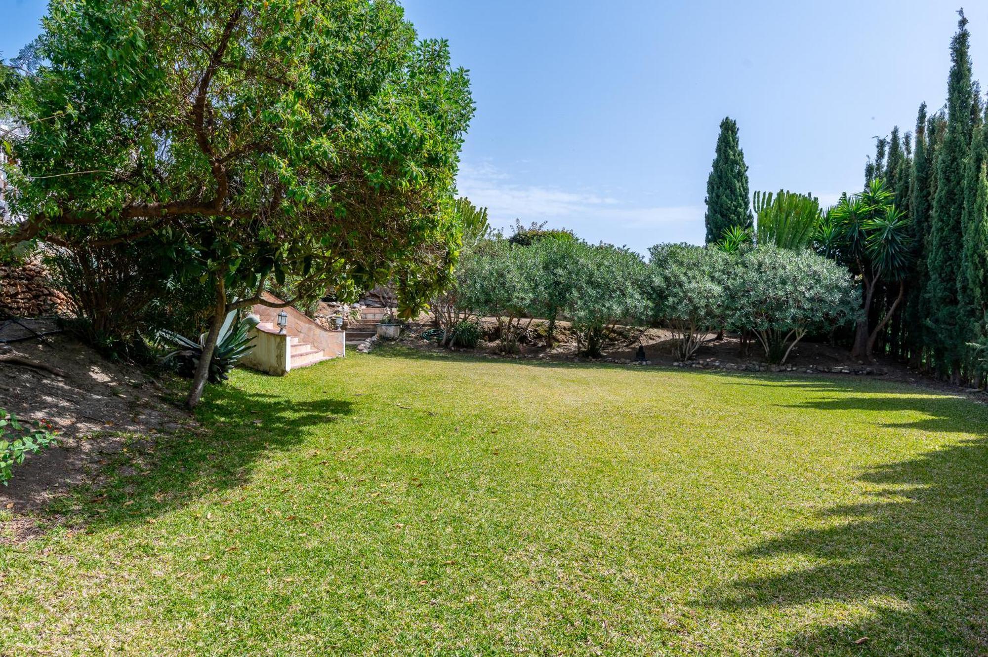 Mariposa Villa *