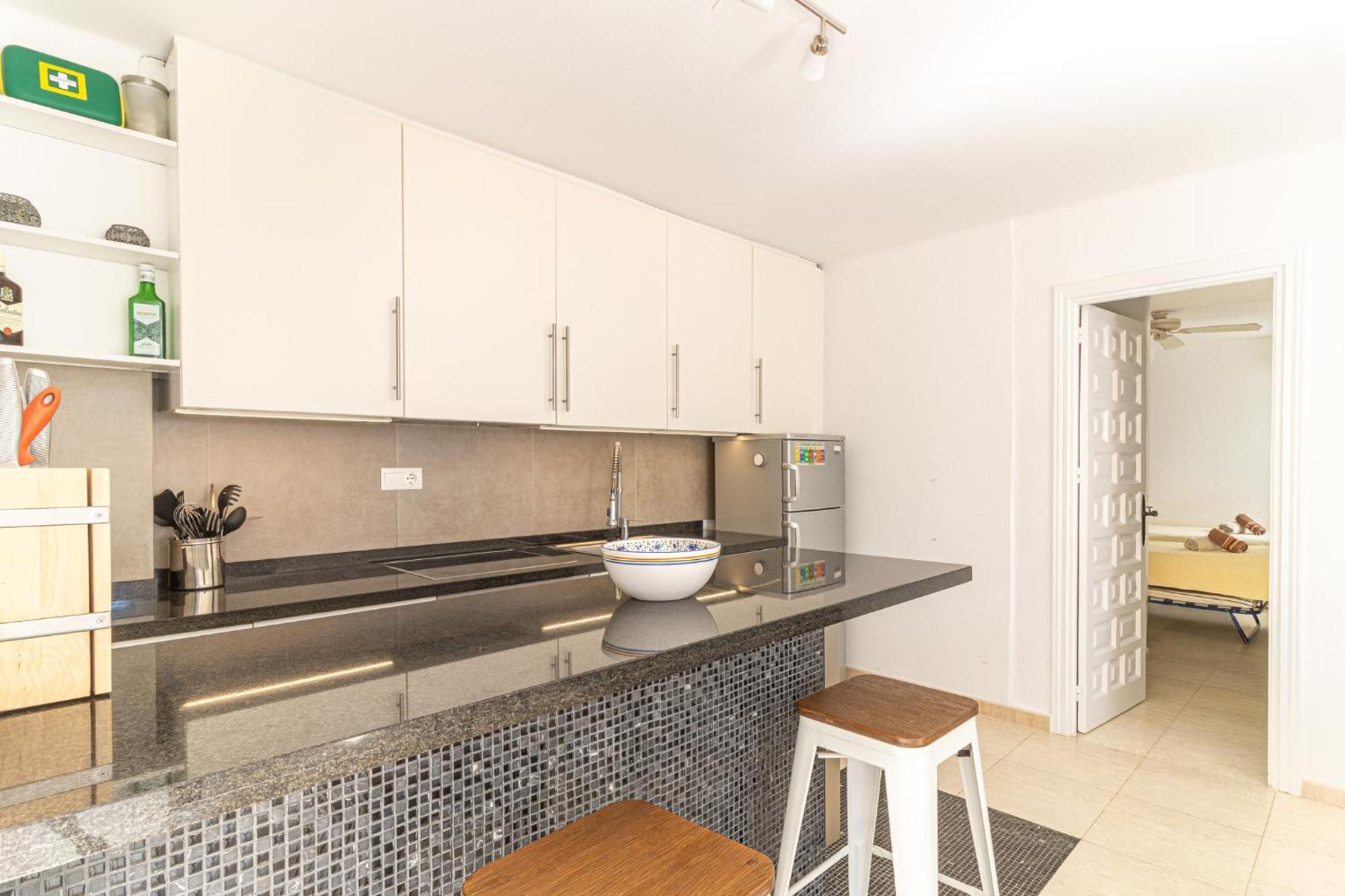 Capistrano Playa, 2 Bedroom & Free Wi-fi * Nerja