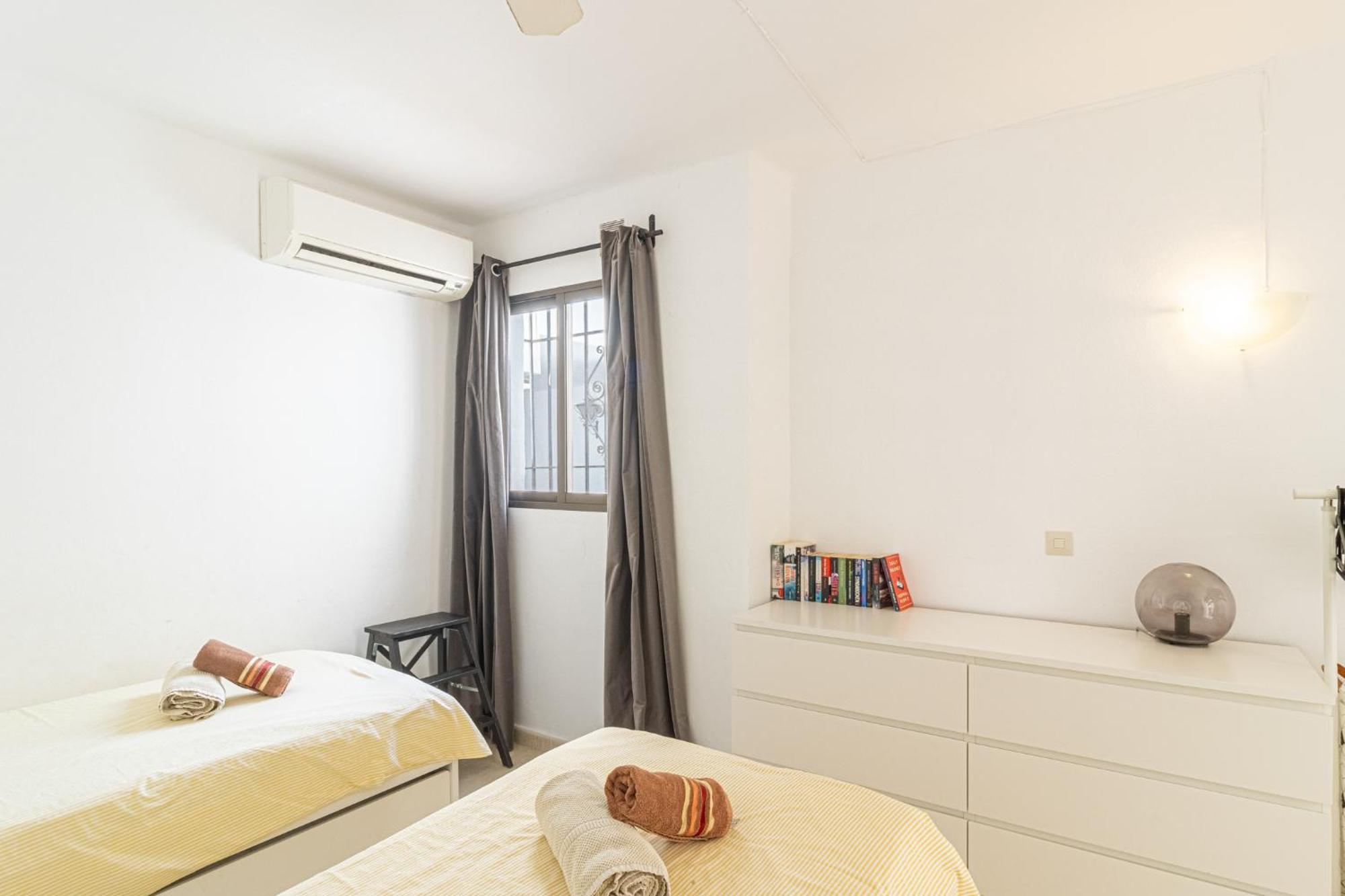 Apartamento Capistrano Playa, 2 Bedroom & Free Wi-fi