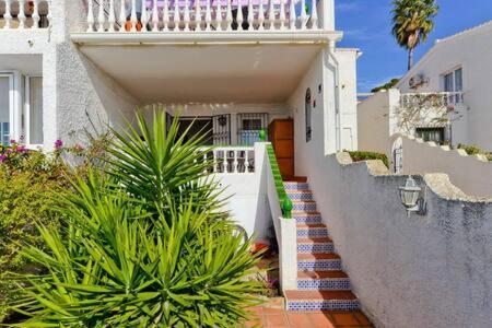 Shr035 El Algarrobo * Nerja