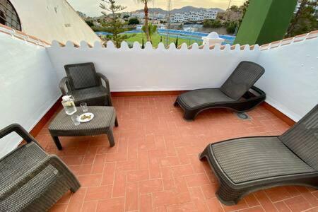 Con Piscina En Rosas De Capistrano Nerja