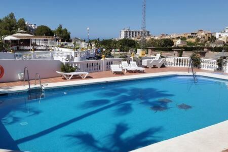 Con Piscina En Rosas De Capistrano Nerja