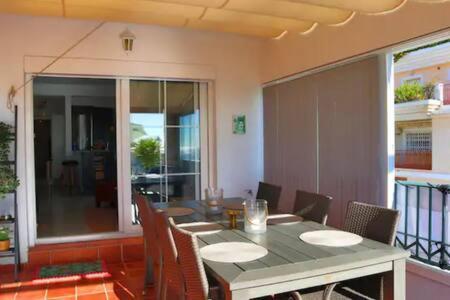Apartamento En Primera Linea De Playa *